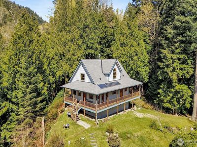 1438 Oyster Creek Lane
