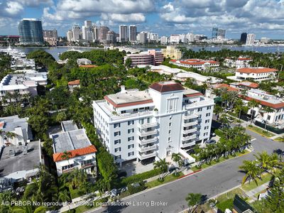 330 Cocoanut Row #12