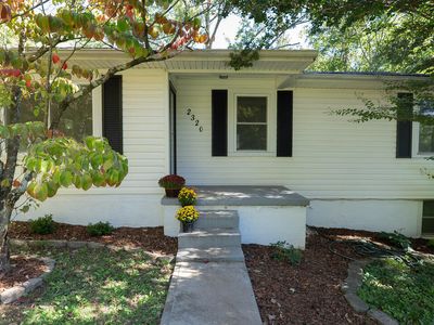 2320 Ault Rd