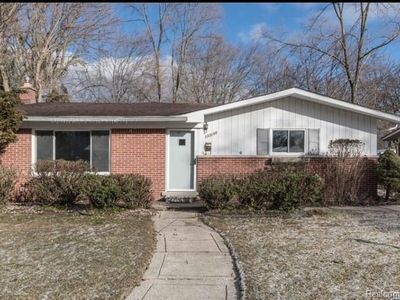 22148 W Brandon St