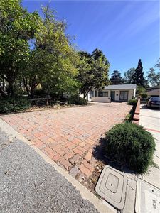 186 N 5th Ave