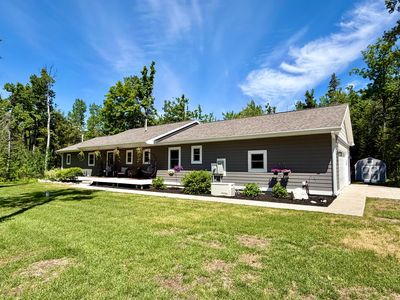 1539 Mullett Lake Woods Dr