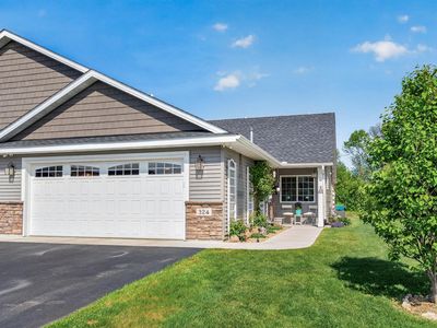 324 Geneva Ln
