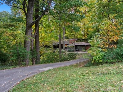 440 N Broadmoor Blvd