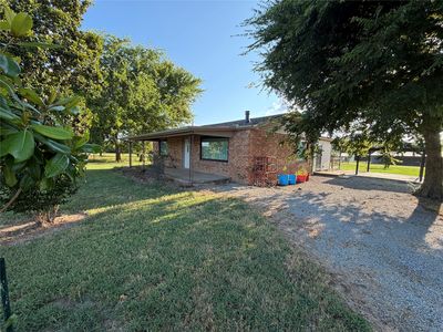 2835 N 389th Rd