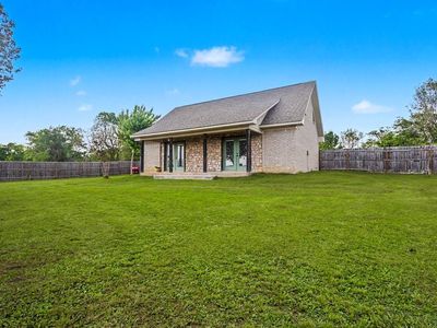 Property at 100 Briggs Pl, De Kalb, TX