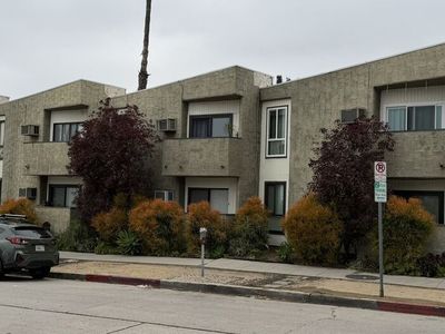 4506 Saugus Ave APT 10