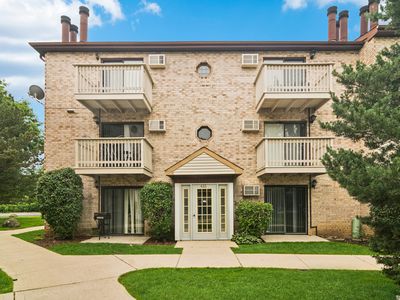 433 E Osage Ln APT 1B