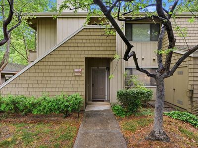 5697 Makati Cir APT B