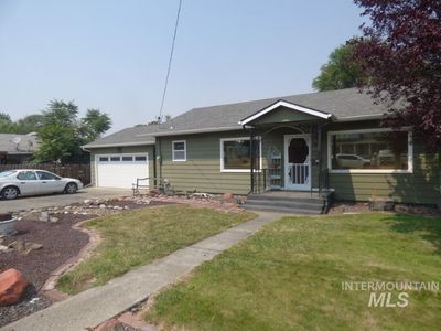 1256 Elm St