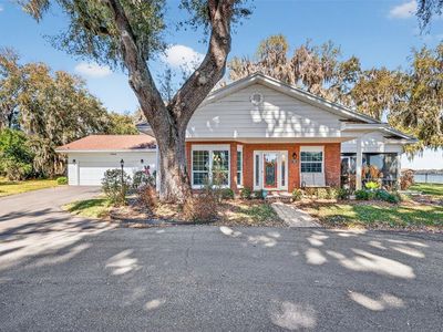 1404 Regency Ct