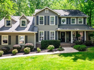 22 Ashwicke Ln