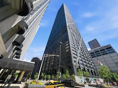 175 E Delaware Pl APT 6504