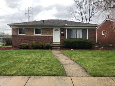 12770 Leverne
