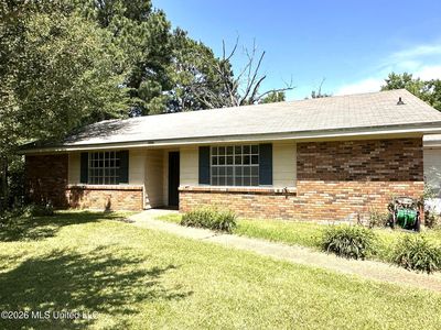 144 Spring Cv