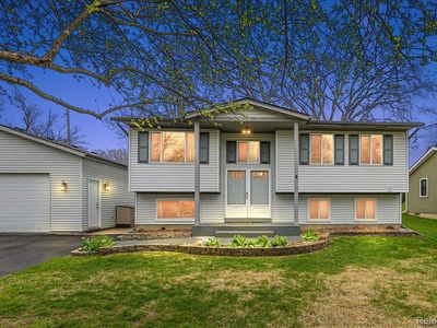 490 Glenn Ct