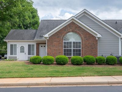 702 Heritage Club Dr