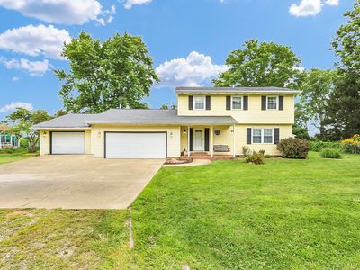 68 John Ln