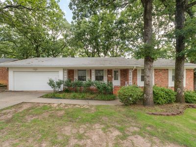 2213 Crestwood Rd