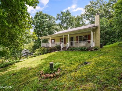 945 Frontier Cir