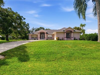 955 Riviera Ave