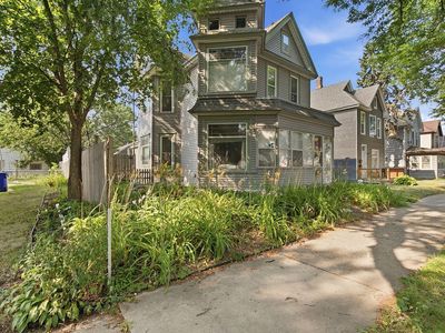 852 Jessamine Ave E