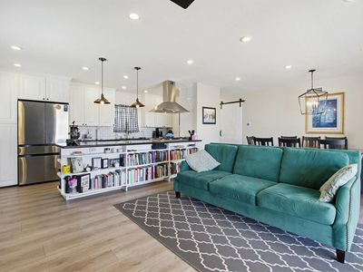8426 Fireside Ave