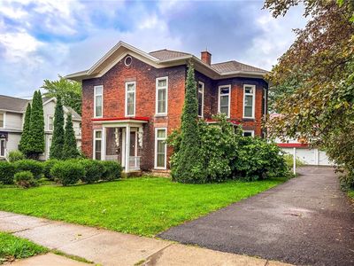 263 Maple Ave