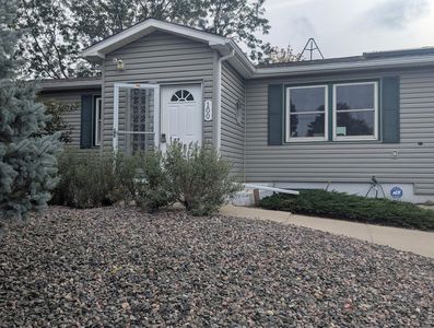 100 Flora Ct