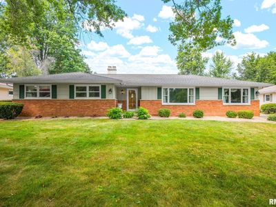 705 Pleasant Dr