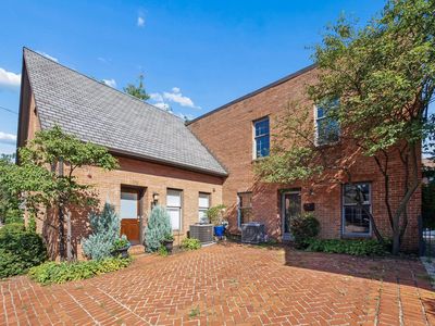 260 Jackson St