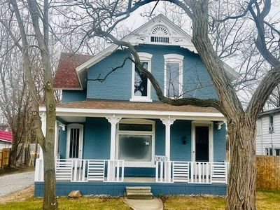 273 Sb Gratiot Ave