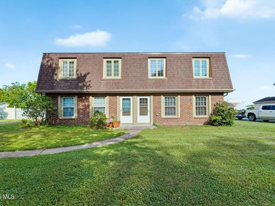 5731 Cresthaven Ln