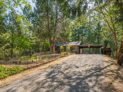 475 Penny Ln