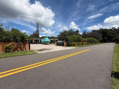 2207 POINSETTIA LANE