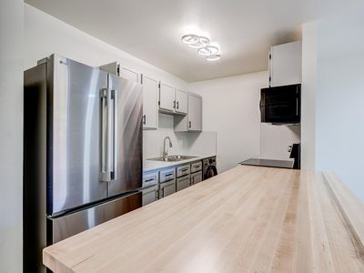 225 E 8th Ave #C-17