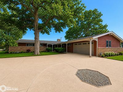 1 Shellrock Dr