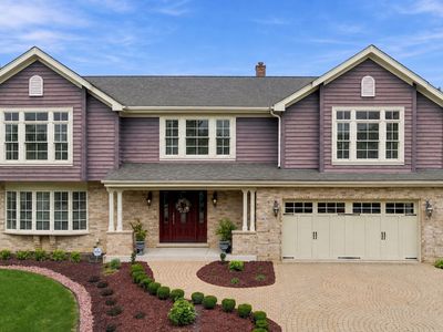 Property at 10670 Palos West Dr, Palos Park, IL