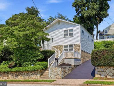 152 Egerton Ave