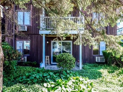 136 Deer Hill Avenue #B12
