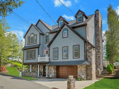 10 Oakdale Ave
