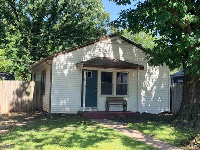 2116 Blaker Dr