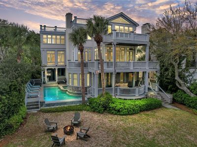 1909 Dixon Ln