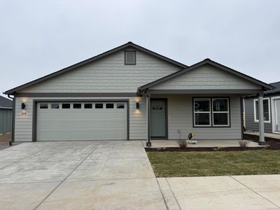 590 NE Arnold St #183