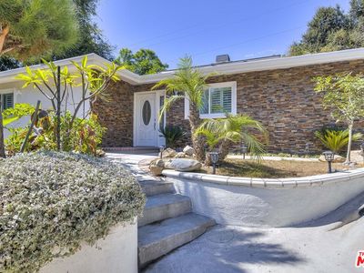 4923 Burgoyne Ln