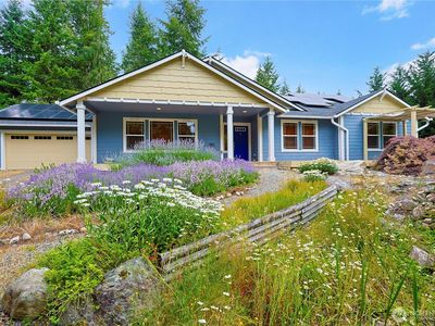 714 Tipsoo Loop S