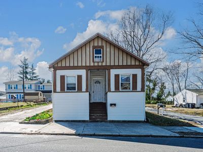157 E Wyoming Ave