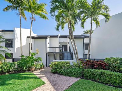 3706 Bridgewood Drive #3706