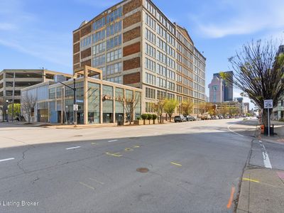 815 W Market St Unit 708