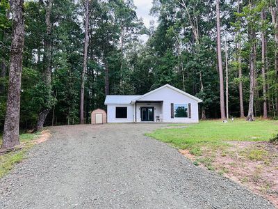 1949 Lakeshore Dr